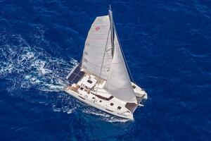 Happy Here    Sailing With Jib Overhead 1