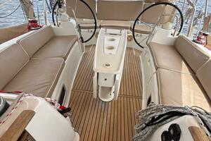 Vision 360 43ft Beneteau Yacht For Sale