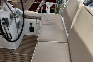 Vision 360 43ft Beneteau Yacht For Sale