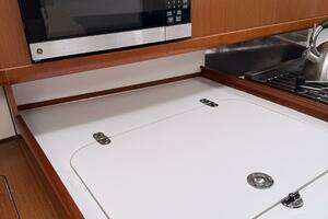 2012 Beneteau 43 thumbnail 75