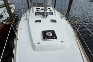 Vision 360 43ft Beneteau Yacht For Sale