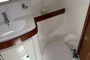 2012 Beneteau 43 thumbnail 97