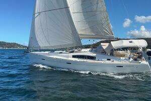 2012 Beneteau 43 thumbnail 1