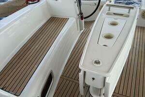 2012 Beneteau 43 thumbnail 34
