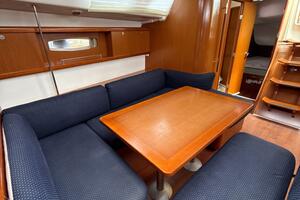 Vision 360 43ft Beneteau Yacht For Sale