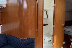 2012 Beneteau 43 thumbnail 95