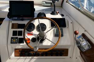 Blue Skye  30ft Mainship Yacht For Sale