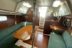 Valkyrie 32ft Beneteau Yacht For Sale