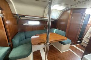 Valkyrie 32ft Beneteau Yacht For Sale