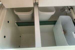 1998 Beneteau 463 thumbnail 29