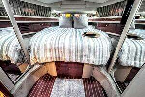 2000 Sea Ray 450 Express Bridge thumbnail 42