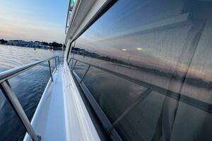2000 Sea Ray 450 Express Bridge thumbnail 26