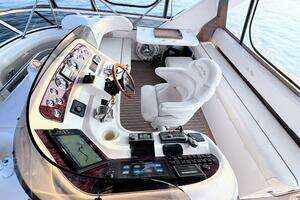 2000 Sea Ray 450 Express Bridge thumbnail 33