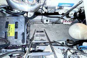 2000 Sea Ray 450 Express Bridge thumbnail 54