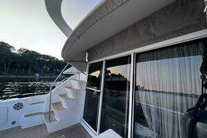 2000 Sea Ray 450 Express Bridge thumbnail 20