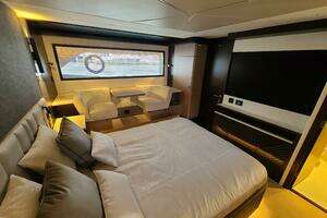 2023 Sunseeker 68 Manhattan thumbnail 19