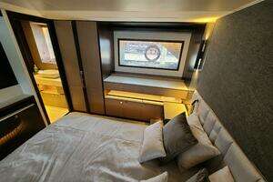 2023 Sunseeker 68 Manhattan thumbnail 20