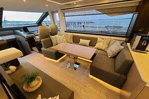 2023 Sunseeker 68 Manhattan thumbnail 11