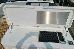 2023 Sunseeker 68 Manhattan thumbnail 40