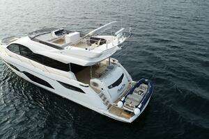 2023 Sunseeker 68 Manhattan thumbnail 2