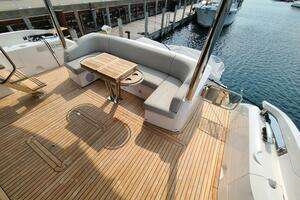 2023 Sunseeker 68 Manhattan thumbnail 3