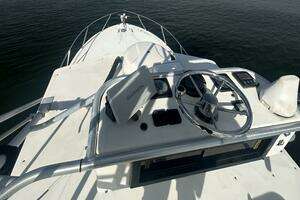 1995 Carolina Classic 28 Express thumbnail 7