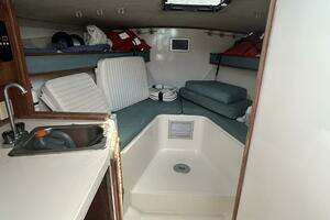 1995 Carolina Classic 28 Express thumbnail 4