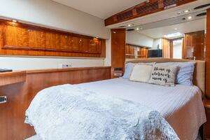 2005 Riviera 51 Flybridge thumbnail 48