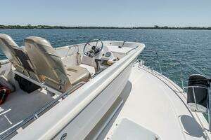 2005 Riviera 51 Flybridge thumbnail 9