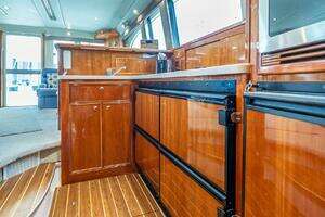 2005 Riviera 51 Flybridge thumbnail 44