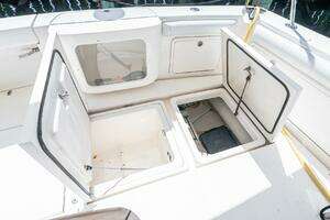 2005 Riviera 51 Flybridge thumbnail 31