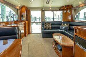2005 Riviera 51 Flybridge thumbnail 38