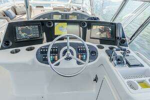 2005 Riviera 51 Flybridge thumbnail 23