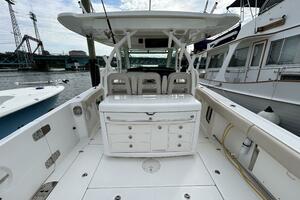 37ft Boston Whaler Yacht For Sale