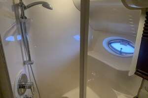 2007 Sea Ray 52 SUNDANCER thumbnail 67