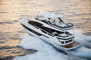 64FT (19.51M) GALEON Worth Avenue Yachts