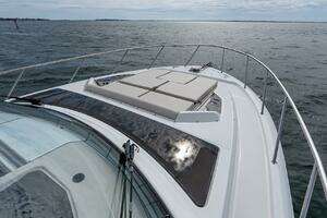 2024 Boston Whaler 405 Conquest thumbnail 64