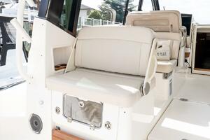 41FT (12.6M) BOSTON WHALER