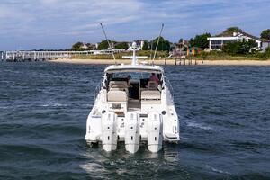 41FT (12.6M) BOSTON WHALER