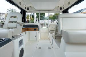 41FT (12.6M) BOSTON WHALER
