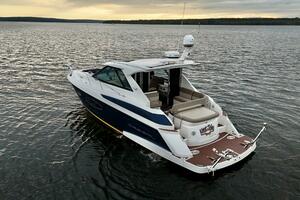 Knot Seine 42ft Regal Yacht For Sale