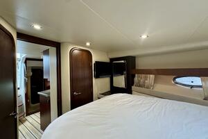 Knot Seine 42ft Regal Yacht For Sale