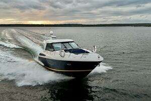 Knot Seine 2013 Regal 42 Sport Coupe Yacht For Sale in Port Severn Ontario