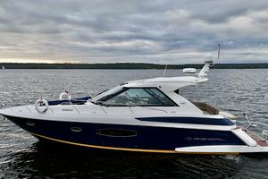 Knot Seine 42ft Regal Yacht For Sale