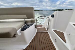 Knot Seine 42ft Regal Yacht For Sale