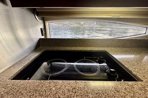 Knot Seine 42ft Regal Yacht For Sale