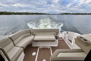 Knot Seine 42ft Regal Yacht For Sale