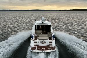 Knot Seine 42ft Regal Yacht For Sale