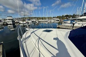 35ft Carver Yacht For Sale