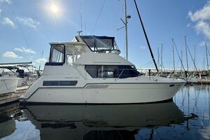 35ft Carver Yacht For Sale